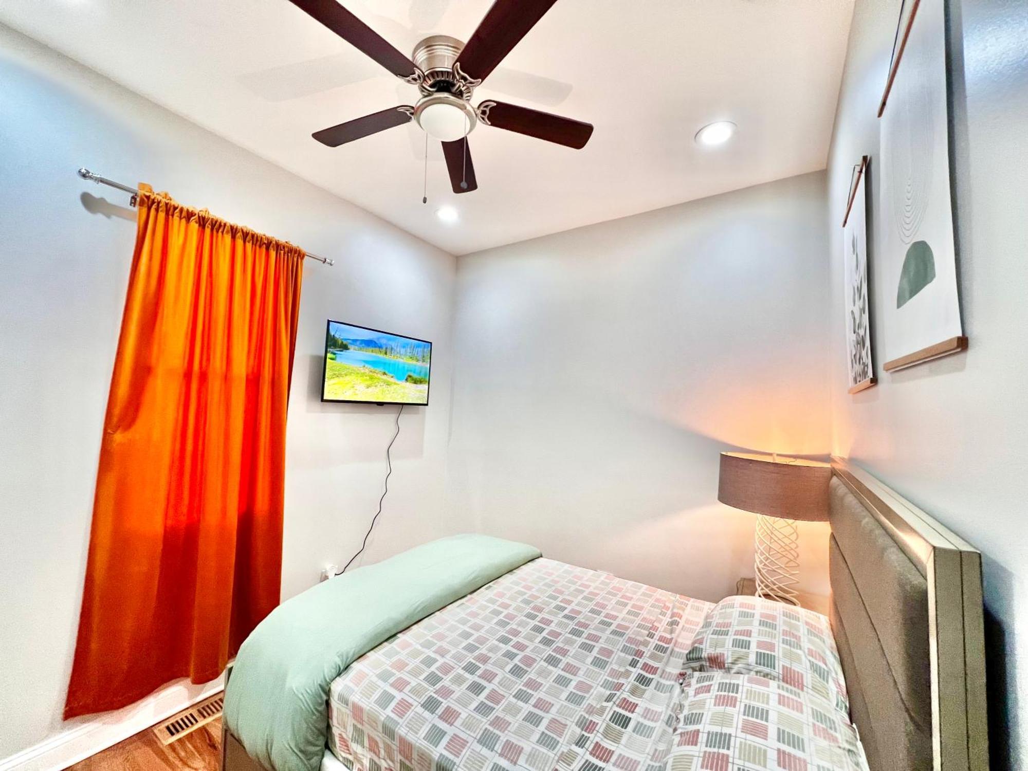 Lux Apt In Bronzeville, Min From Downtown-Rsv Now! Чикаго Екстер'єр фото