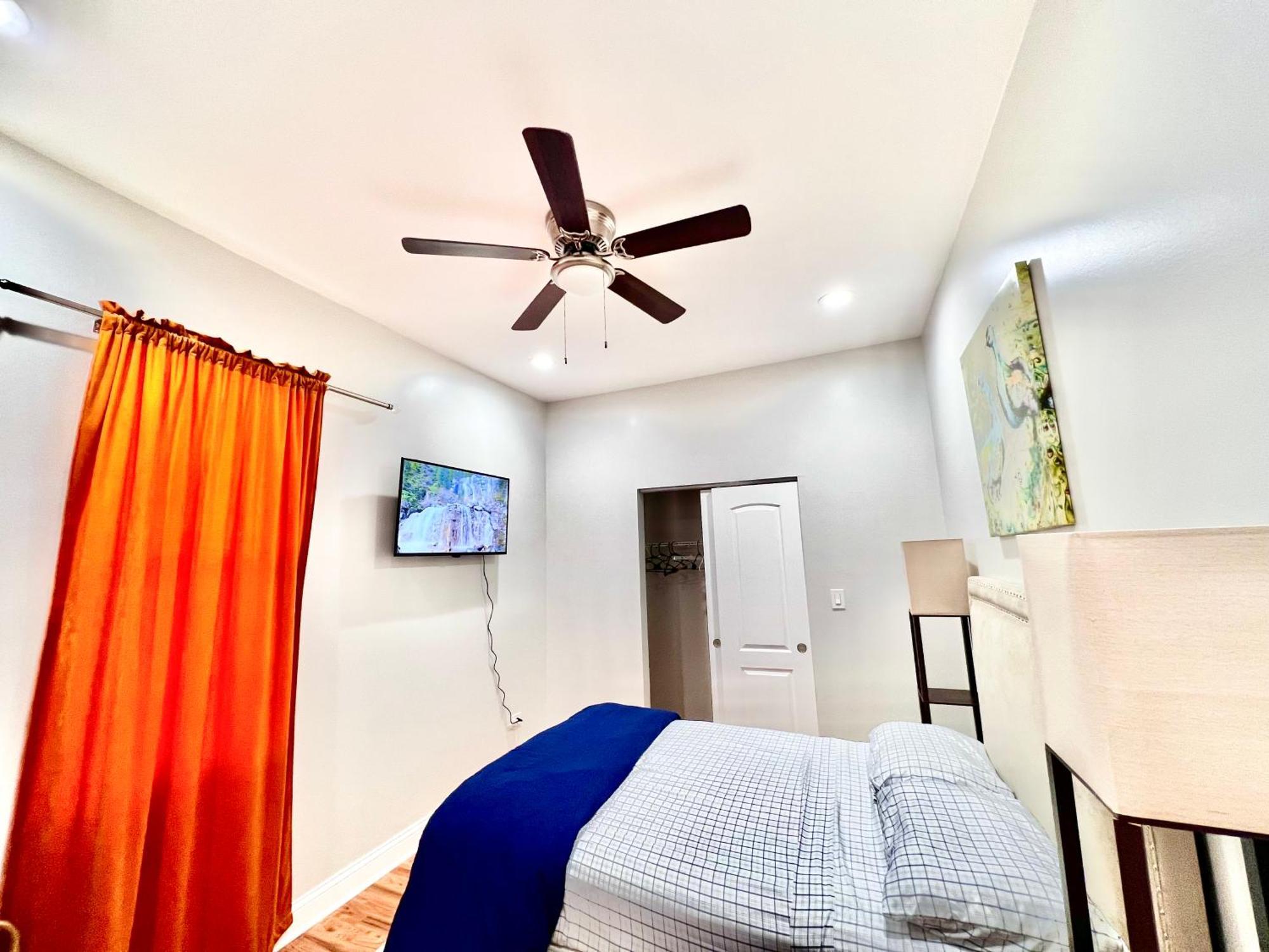 Lux Apt In Bronzeville, Min From Downtown-Rsv Now! Чикаго Екстер'єр фото